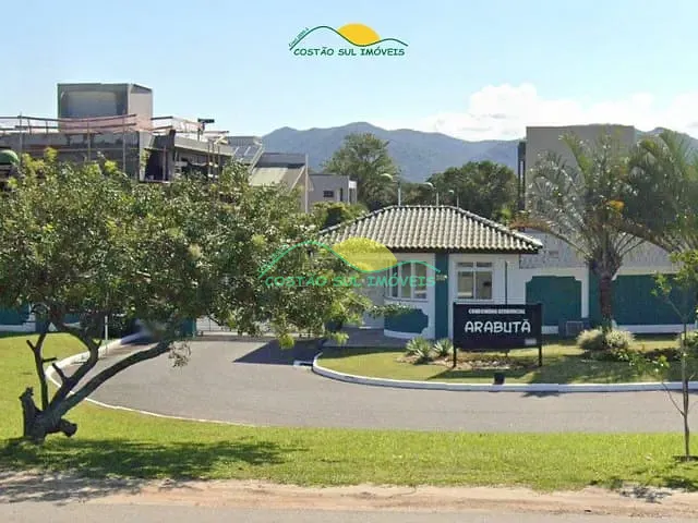 Terreno à venda, no bairro Campeche em Florianópolis