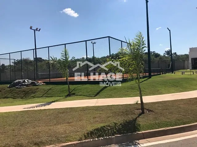 Terreno com 307m², à venda, no bairro Parque Universitário em Cuiabá