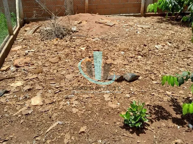 Terreno com 900m², à venda, no bairro JARDIM SANTA MARTA (5º DISTRITO INDL) em ARARAQUARA