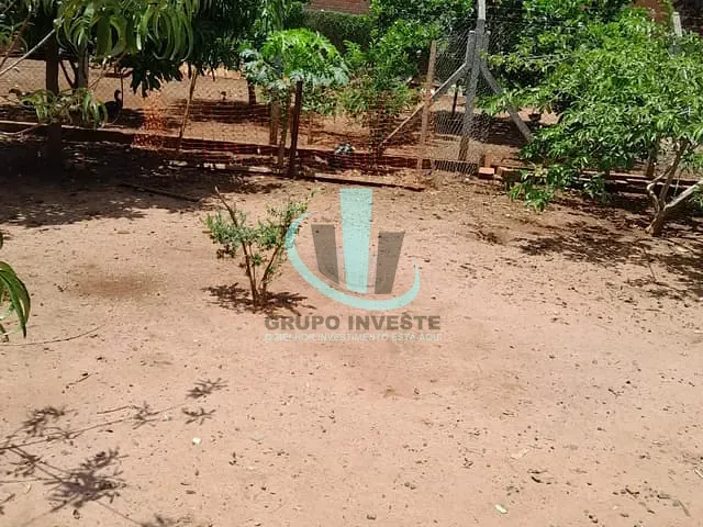 Terreno com 900m², à venda, no bairro JARDIM SANTA MARTA (5º DISTRITO INDL) em ARARAQUARA
