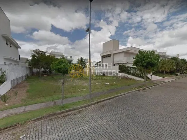 Terreno com 651m², à venda, no bairro Jurerê Internacional em Florianópolis
