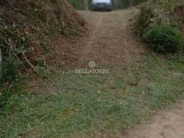 Terreno com 601m², à venda, no bairro Parque do Imbui em Teresópolis