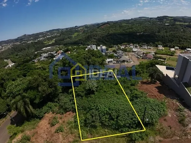 Terreno com 605m², à venda, no bairro Parque de Exposições em Concórdia