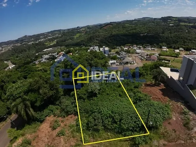 Terreno com 605m², à venda, no bairro Parque de Exposições em Concórdia