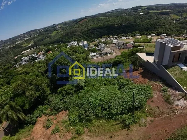 Terreno com 605m², à venda, no bairro Parque de Exposições em Concórdia
