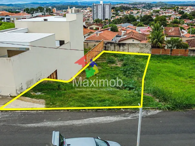 Terreno com 401m², à venda, no bairro São Vicente em Itapira