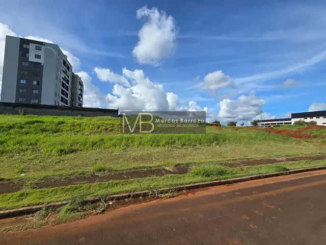 Terreno com 375m², à venda, no bairro Olímpico em Londrina