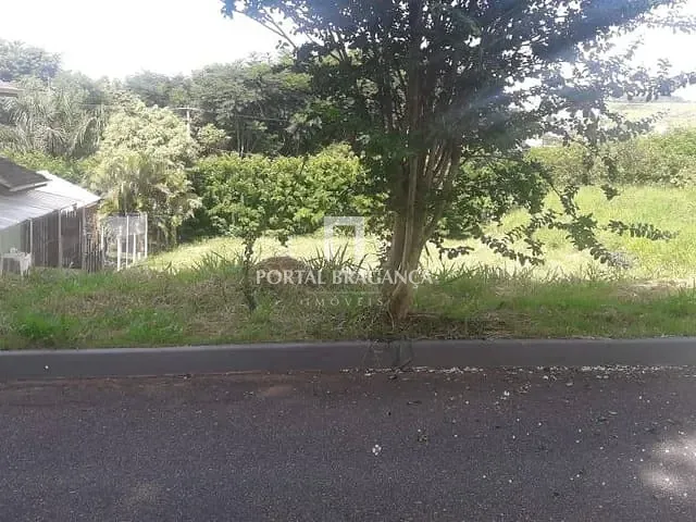 Terreno com 690m², à venda, no bairro Condomínio Residencial Santa Helena em Bragança Paulista