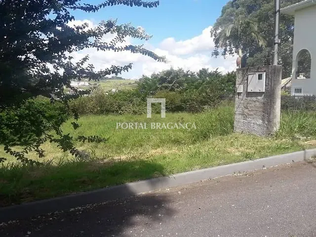 Terreno com 690m², à venda, no bairro Condomínio Residencial Santa Helena em Bragança Paulista