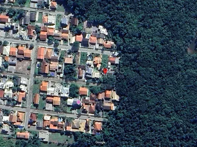 Terreno com 288m², à venda, no bairro Centro em Governador Celso Ramos