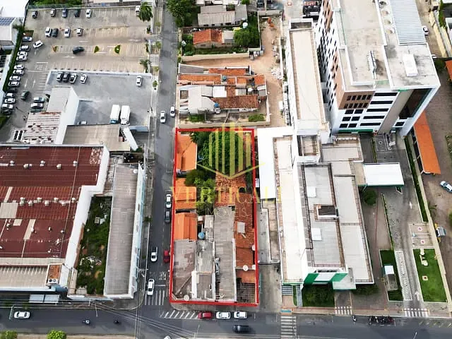 Terreno com 1312m², à venda, no bairro Centro-Norte em Cuiabá