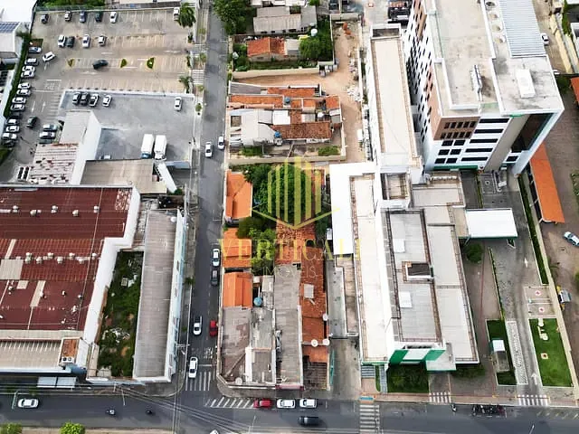 Terreno com 1312m², à venda, no bairro Centro-Norte em Cuiabá