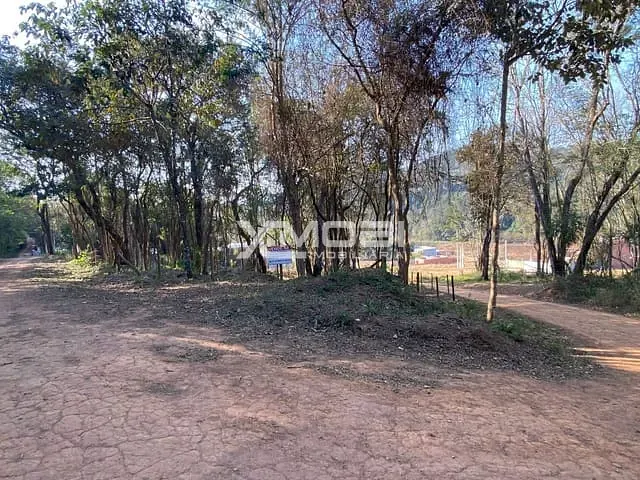 Terreno com 774m², à venda, no bairro Campo Largo em Jarinu
