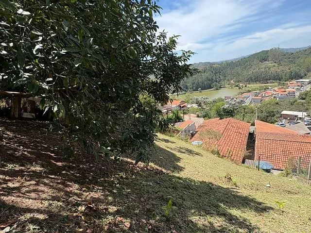 Terreno com 655m², à venda, no bairro Vale dos Eucaliptos em Guararema