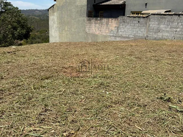 Terreno com 655m², à venda, no bairro Vale dos Eucaliptos em Guararema