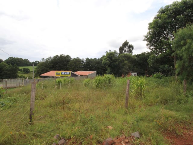 Terreno com 841m², à venda, no bairro Uvaranas em Ponta Grossa
