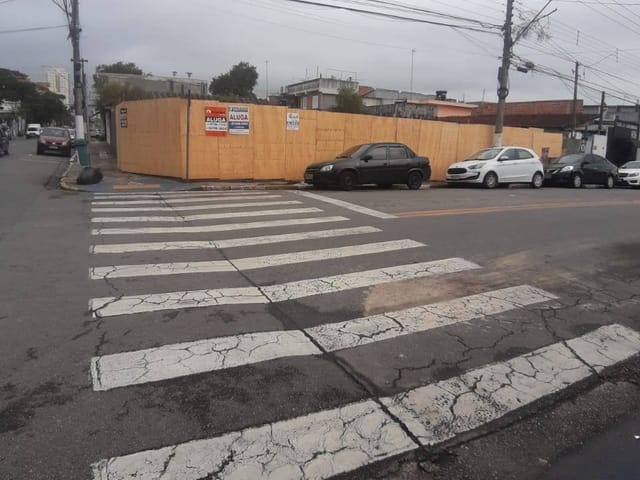 Terreno com 380m², para alugar, no bairro Jardim Santa Helena em Suzano