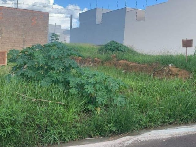 Terreno com 180m², à venda, no bairro Esplanada Primo Meneghetti II em Franca
