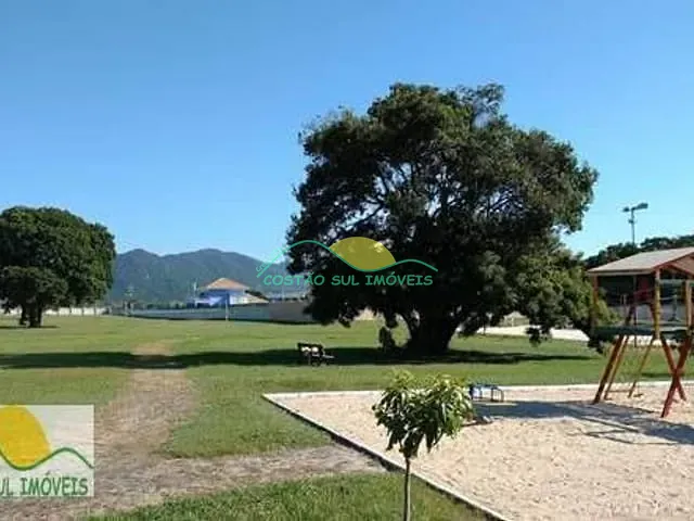 Terreno à venda, no bairro Campeche em Florianópolis
