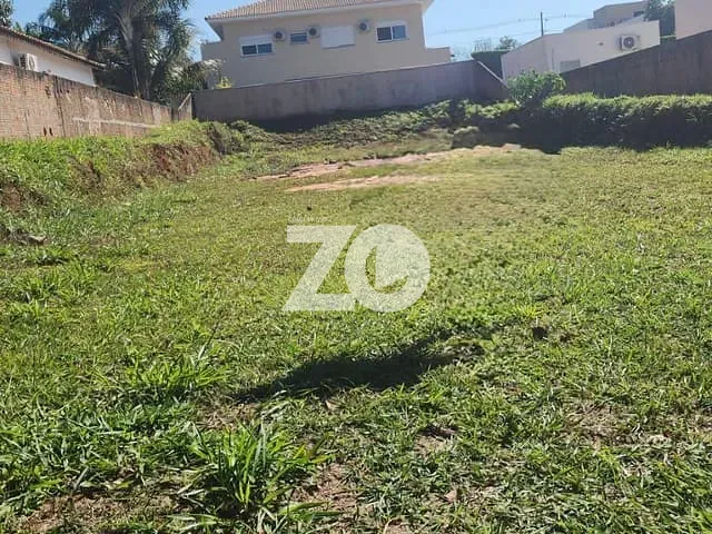 Terreno com 675m², à venda, no bairro Centro em Piratininga