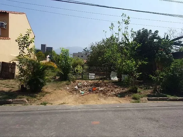 Terreno com 375m², à venda, no bairro Cidade Jardim Itatiaia em Itatiaia