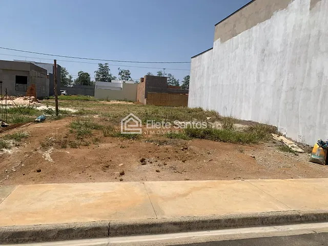 Terreno com 129m², à venda, no bairro Condomínio Vila dos Salgueiros em Americana
