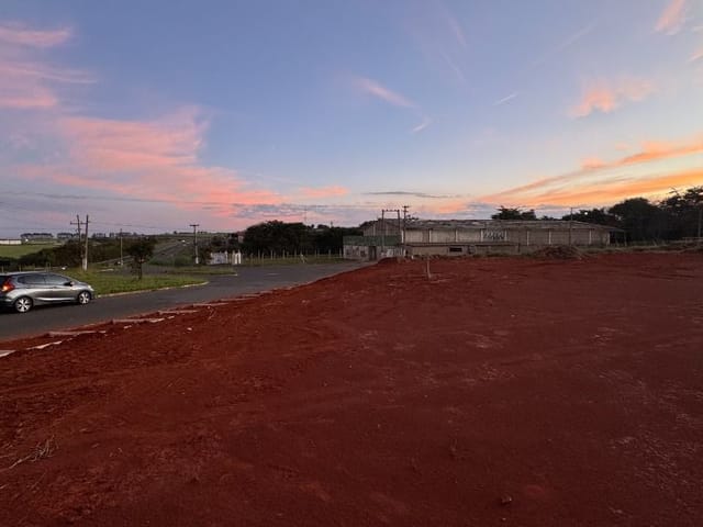 Terreno com 5890m², à venda, no bairro Loteamento Empresarial Tatuí-I em Tatuí