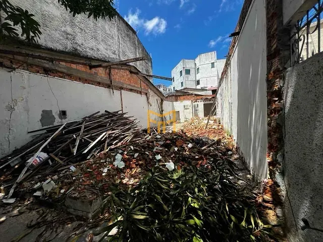 Terreno com 114m², à venda, no bairro Nazaré em Belém