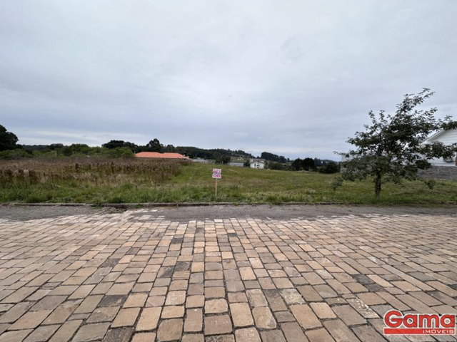 Terreno com 420m², à venda, no bairro Loteamento Chiomento em Nova Prata