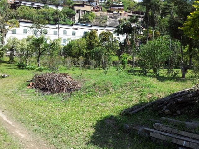 Terreno com 4225m², à venda, no bairro QUISSAMA em Petropolis