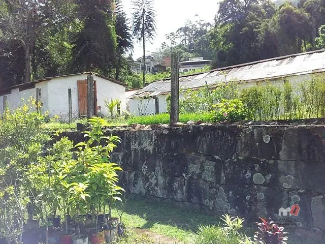 Terreno com 4225m², à venda, no bairro QUISSAMA em Petropolis