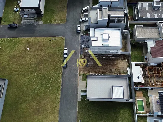 Terreno com 450m², à venda, no bairro Campo Pequeno em Colombo