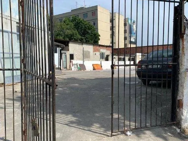 Terreno com 1000m², para alugar, no bairro Bento Ribeiro em Rio de Janeiro