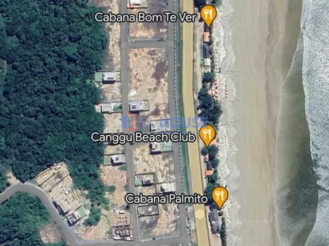 Terreno com 450m², à venda, no bairro Nossa Senhora da Vitória em Ilhéus