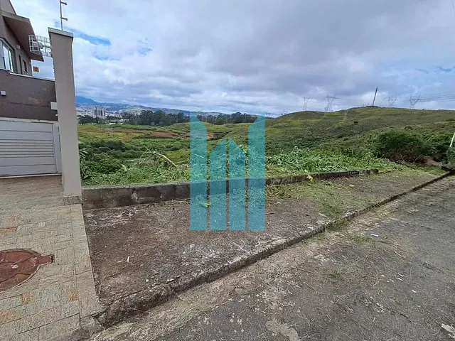Terreno com 1107m², à venda, no bairro Parque Véu das Noivas em Poços de Caldas