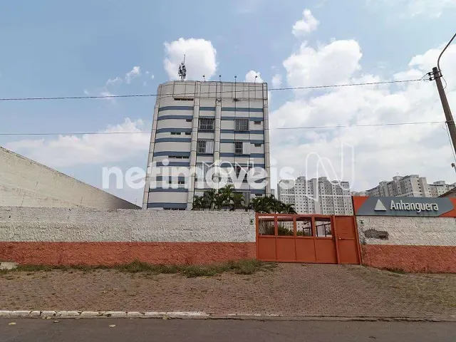 Terreno com 500000m², à venda ou para alugar, no bairro Setor Industrial (Taguatinga) em Brasília