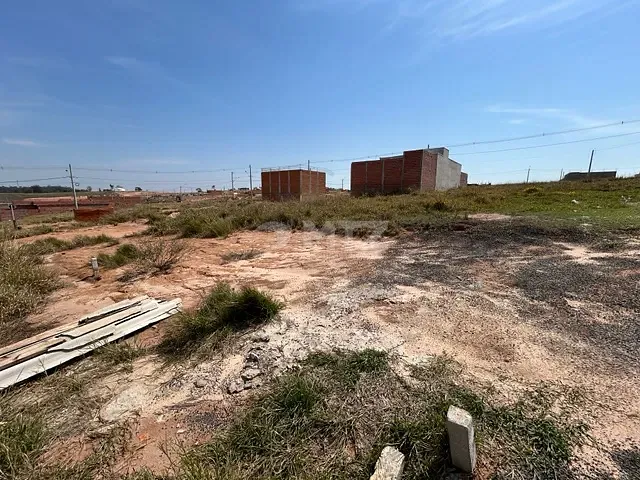 Terreno com 200m², à venda, no bairro Loteamento Parque Cidade em Botucatu