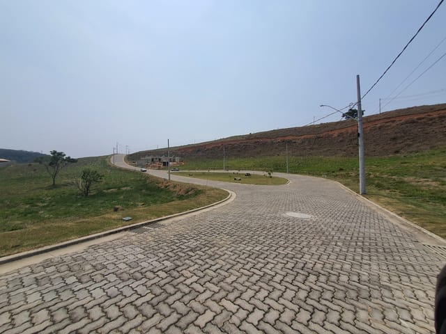 Terreno com 397m², à venda, no bairro Novo Horizonte em Juiz de Fora