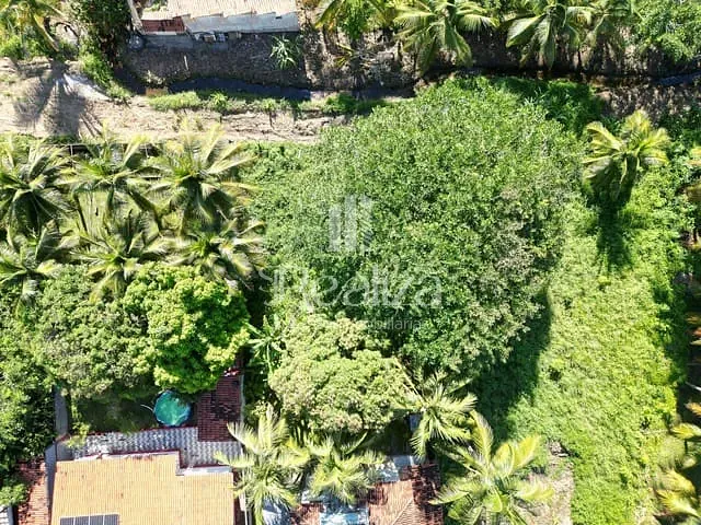 Terreno com 400m², à venda, no bairro Olivença em Ilhéus