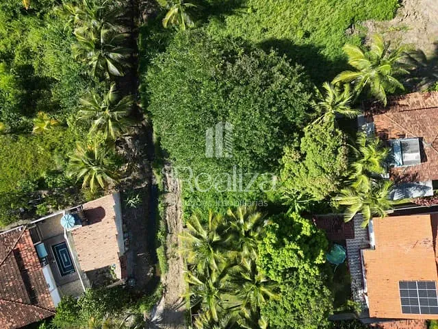 Terreno com 400m², à venda, no bairro Olivença em Ilhéus