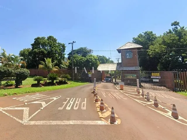 Terreno com 1800m², à venda, no bairro Estância Cabral em Cambé