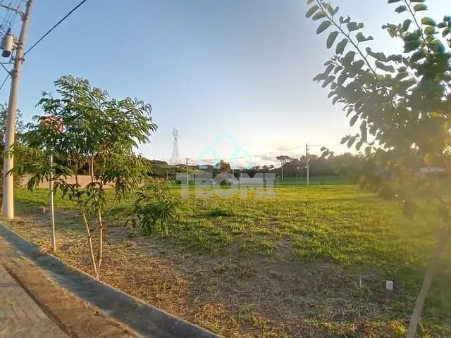 Terreno com 305m², à venda, no bairro Barreiro em Taubaté