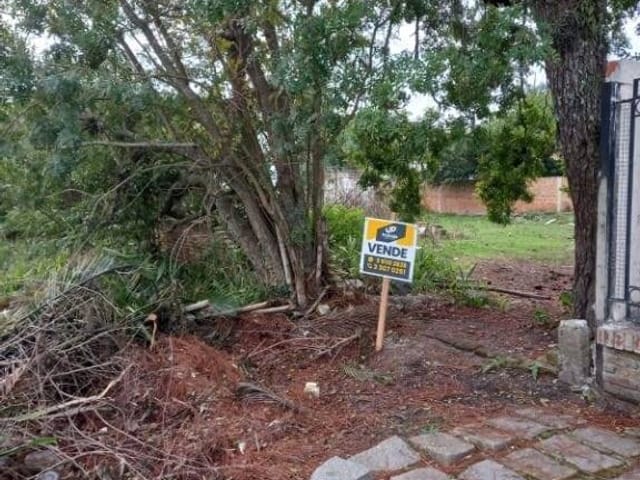 Terreno com 300m², à venda, no bairro Laranjal em Pelotas