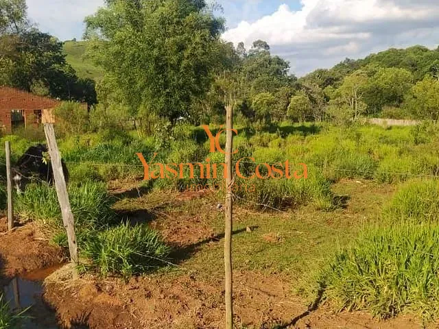 Terreno com 2200m², à venda, no bairro Água Comprida em Cambuí