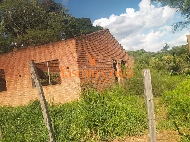 Terreno com 2200m², à venda, no bairro Água Comprida em Cambuí