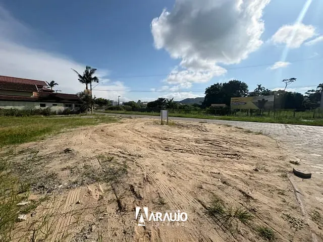 Terreno com 829m², para alugar, no bairro Gravatá em Navegantes
