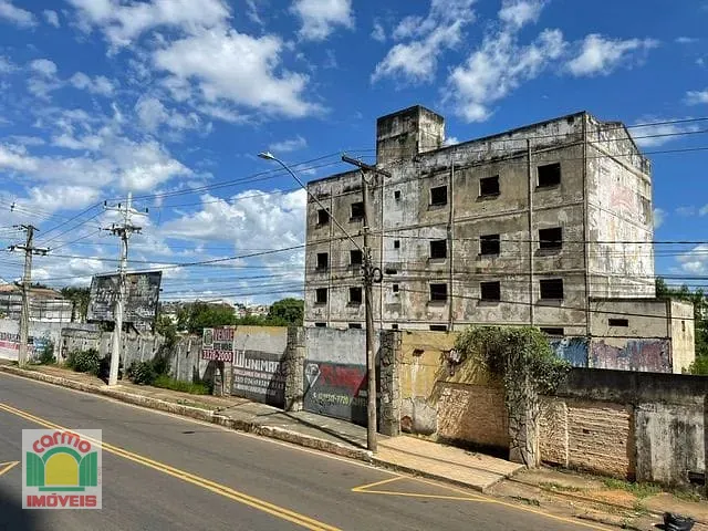 Terreno com 3488m², à venda, no bairro Vila Industrial em Anápolis
