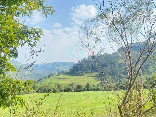 Terreno com 168m², à venda, no bairro centro em Xanxerê