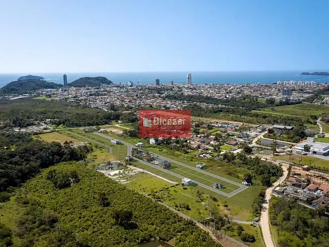 Terreno com 300m², à venda, no bairro Nossa Sra de Fátima em Penha