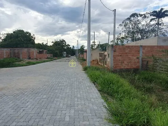 Terreno com 435m², à venda, no bairro Centro em Porto Real